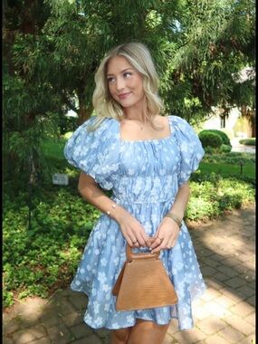 Light Blue Floral Puff-Sleeve Mini Dress